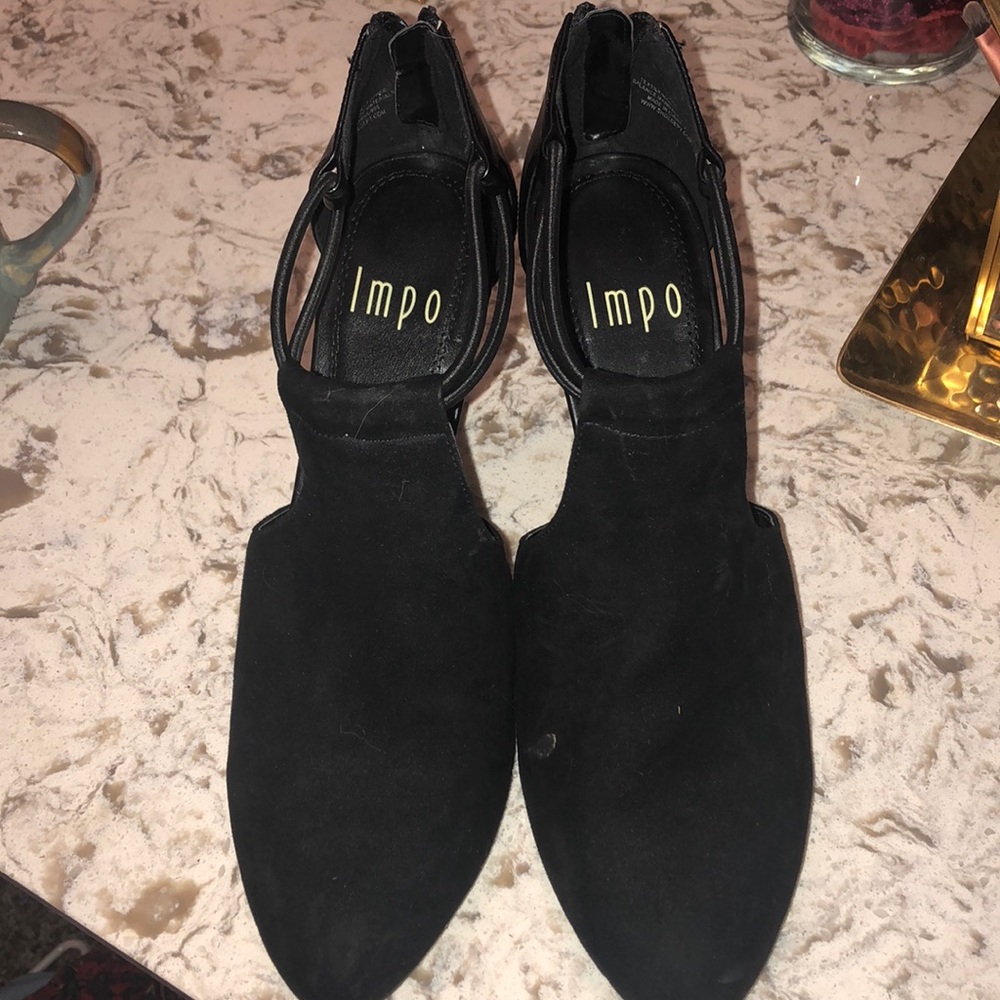 Small healed shoe